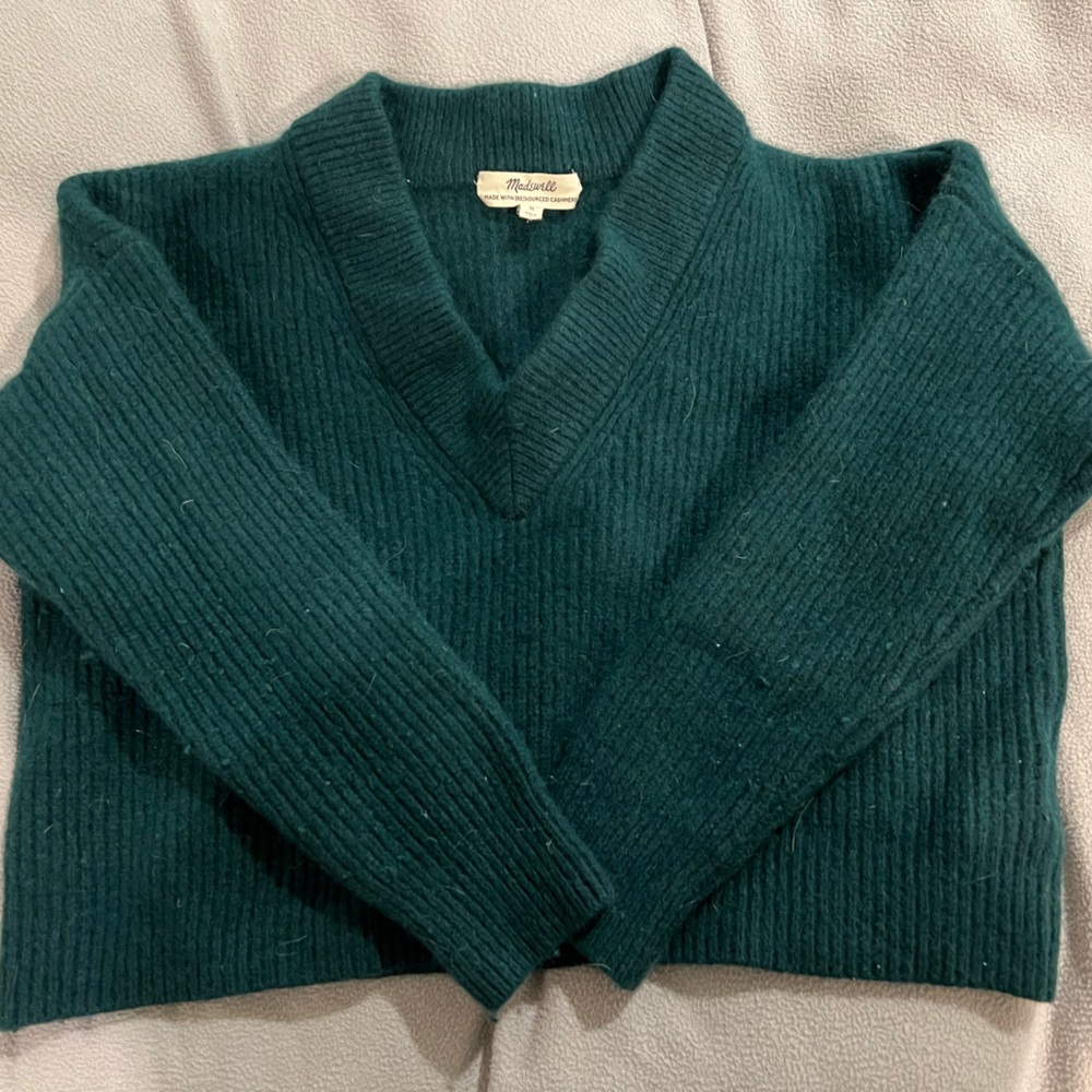 Madewell Cropped Resourced Cashmere Medium Sweater in Evergreen